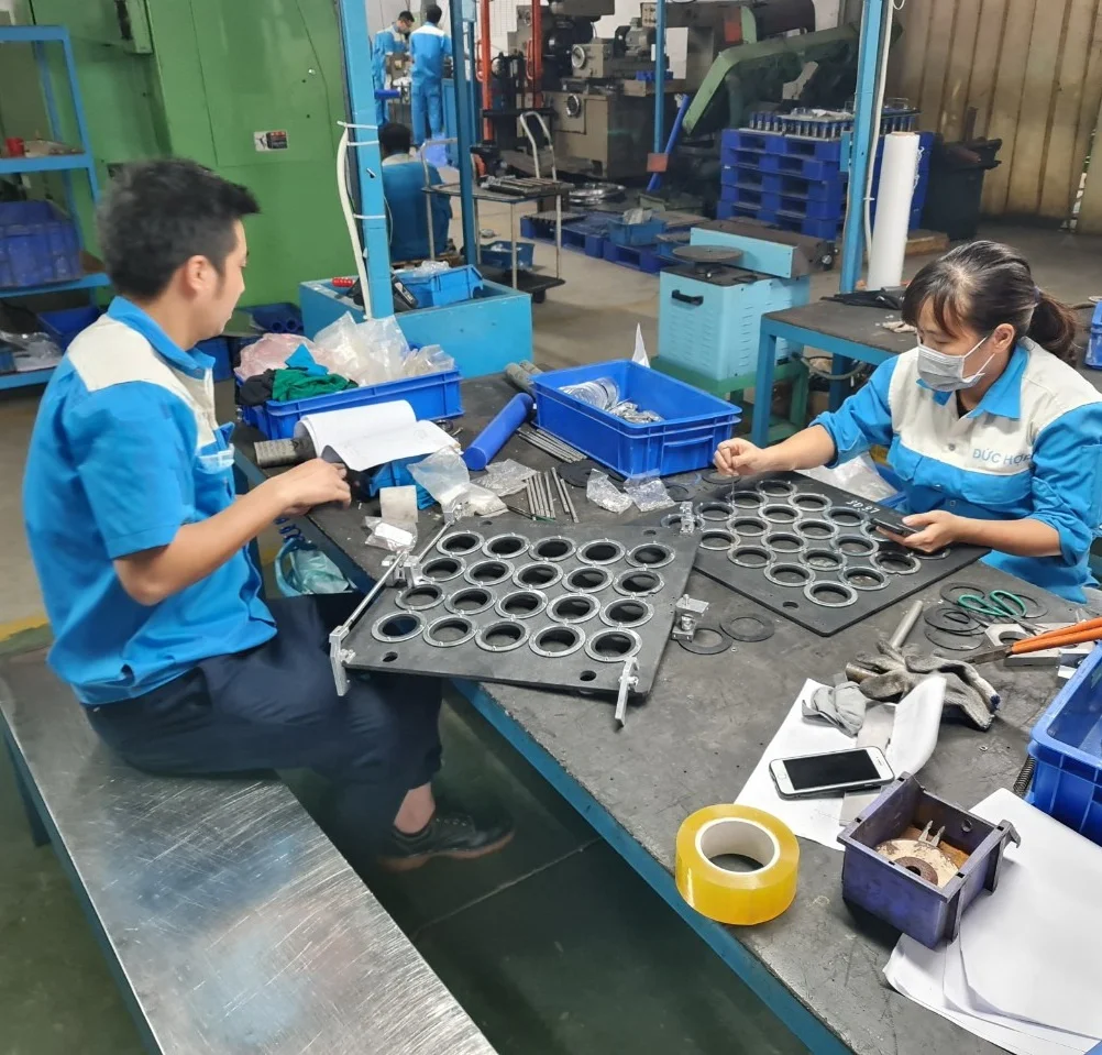 CNC MACHINING SERVICE  MILLING AND TURNING FOR ALUMINUM PARTS