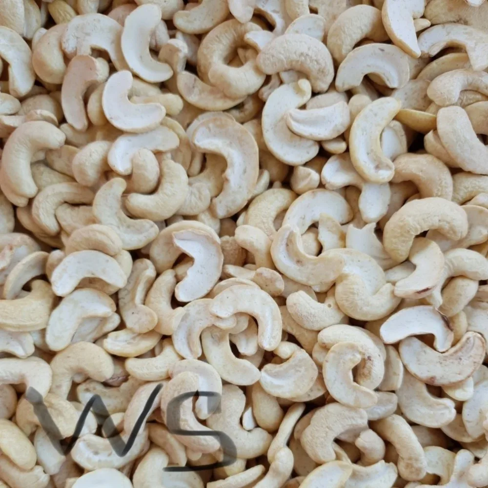 Customizable Crafted Hot Sale Natural Wholesale Fresh Kaju Raw Cashew Nuts (RCN) W180 W240 W320 W450 LP BB Blanched Processing