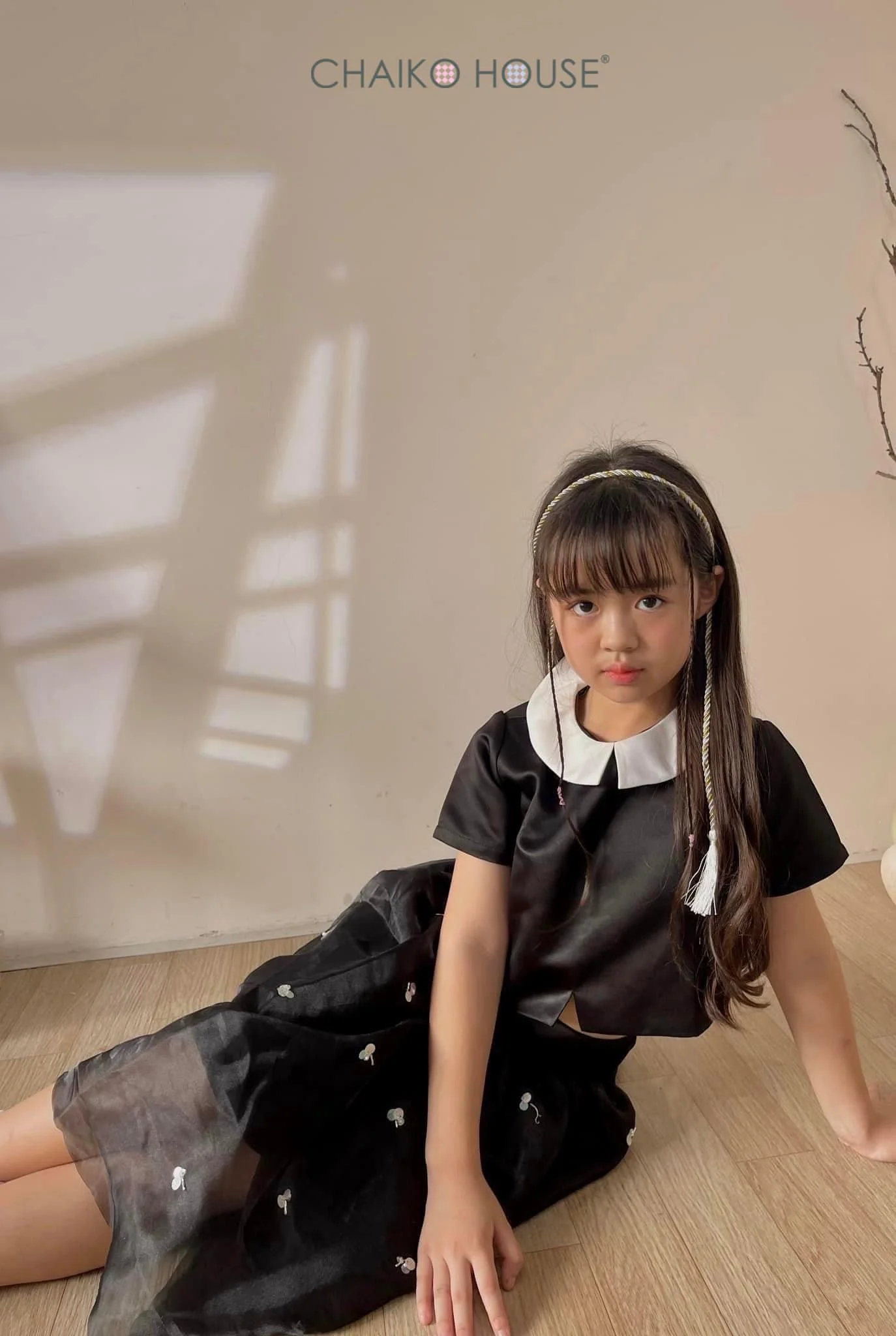 2024 Design Hand Beading Fashion Dress Baby Girl Party Occasion Set 2 Pieces Black Short Sleeves Shirt Black Short Skirt-Linette