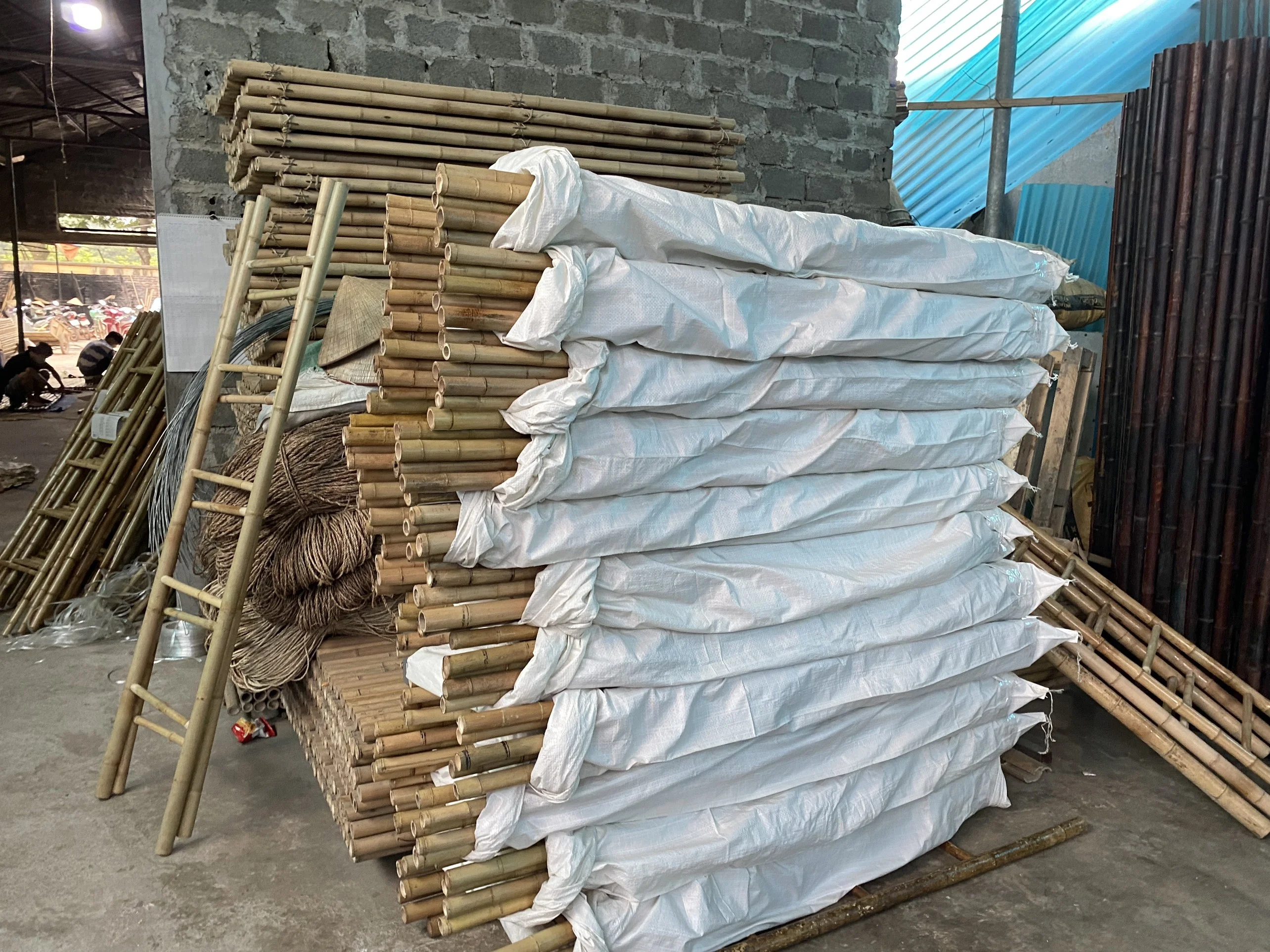 Wholesale Decorative Bamboo Blanket Ladder Ready to Ship Home Bathroom Wall Hanging for Bamboo Handicrafts and Stool Decor