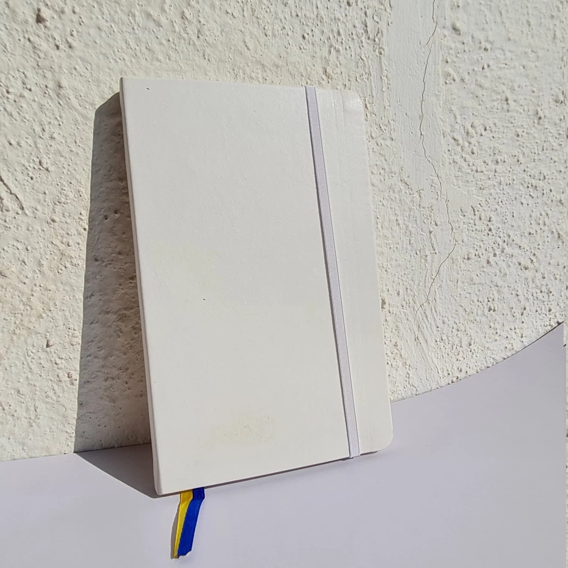 Блокнот из ПУ кожи белая кожаная записная книжка унисекс размер A5 твердая обложка для офиса с застежкой на резинке