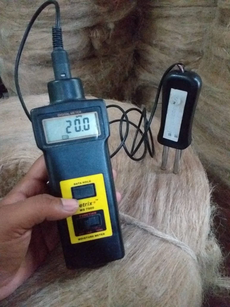 Low Price Jute Fiber Material Twisted Rope Original GUN Anti Packing Pattern Coil Color Package Feature Eco Spinning Raw Origin