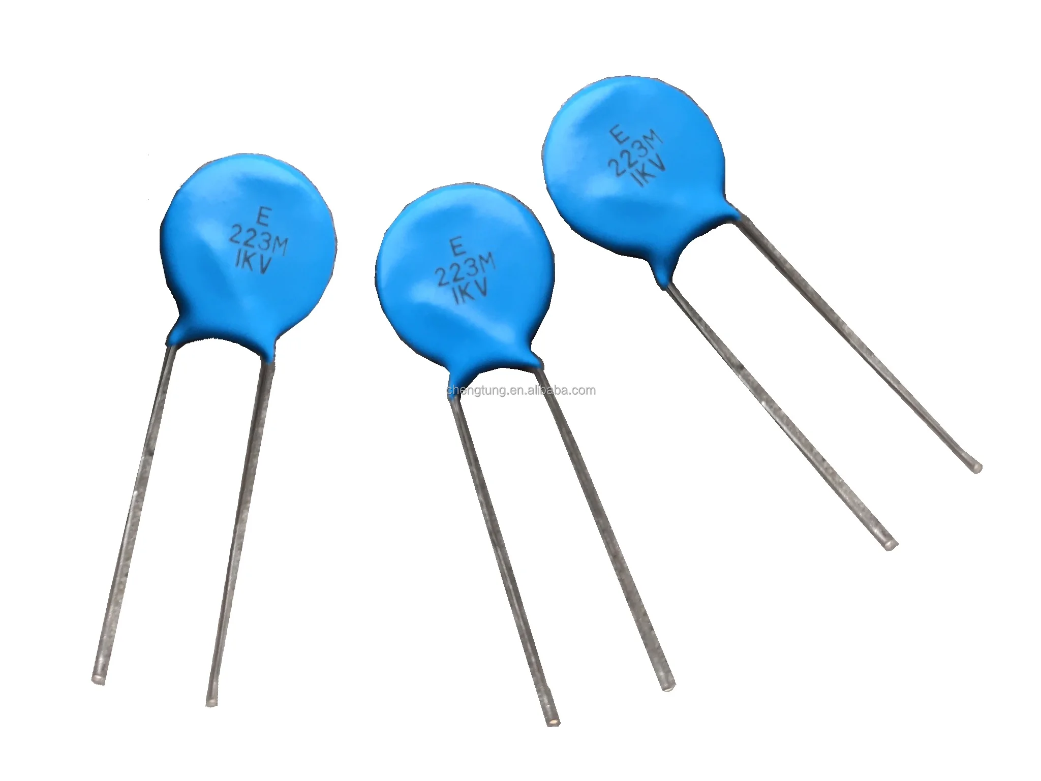 Керамический дисковый конденсатор постоянного тока с радиальными выводами