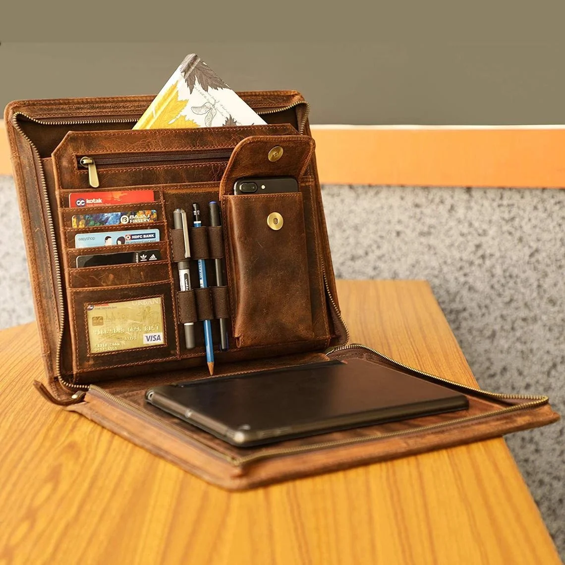 Durable Leather Portfolio, Easy to Carry Zip Closure Holder Leather Folder For Travel Document Holder