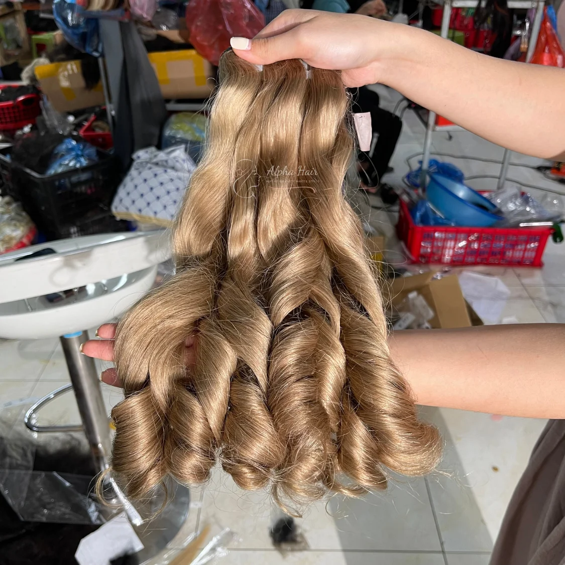 Radiant Trending Bouncy Curl Highest Quality Hair Extensions Single Donor Raw Vietnamese Hair Top-tier Weft Hair Bundles