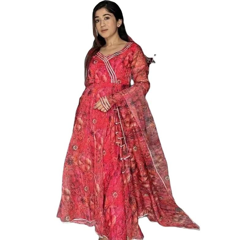 Navratri особая Одежда для девочек с V-образным вырезом цветочным принтом одежда Анаркали гуджарати культурная лучший материал использования на сурате