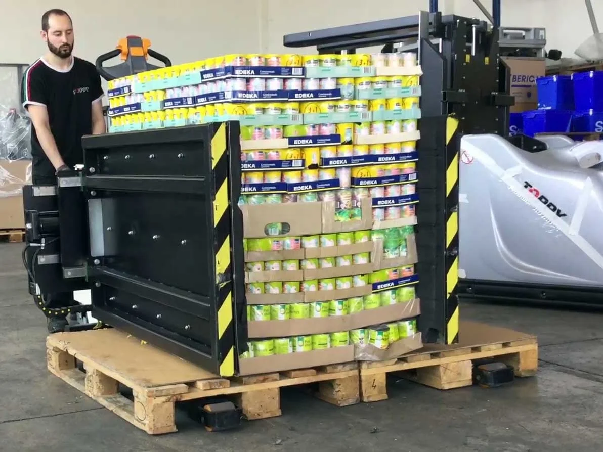 Бестселлер, поддон-обменник, боковой механизм, новая машина для напитков, мощность 1500 кг