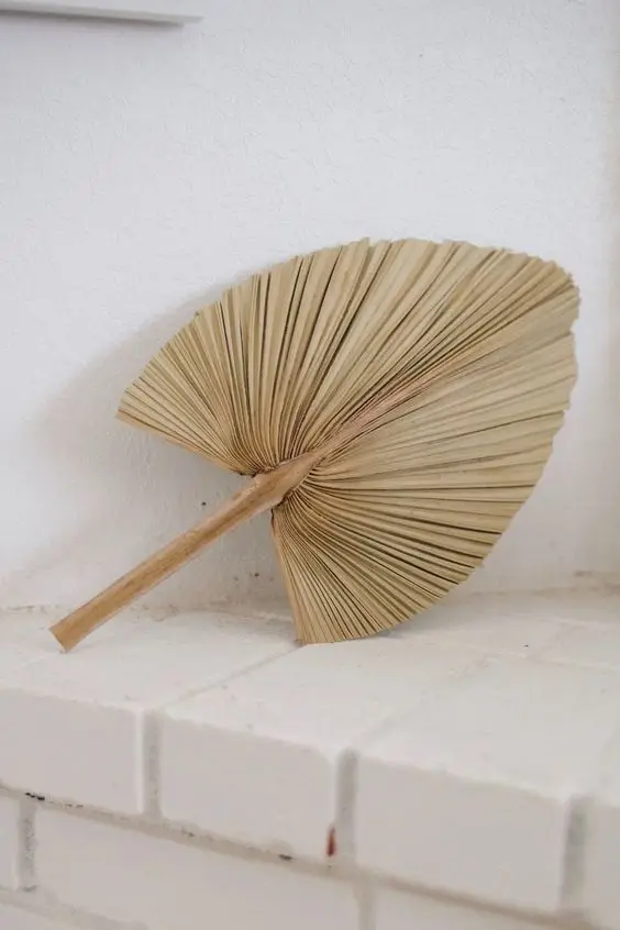 Hotsale Natural Palm Leaf Bamboo Raffia Fans Summer Hand Fans for Party Supplies Wedding Camping Gift Holding Fan