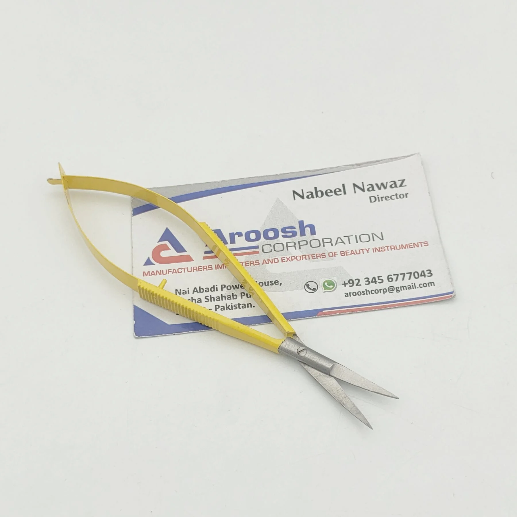 Изогнутые ножницы из нержавеющей стали с желтым покрытием для