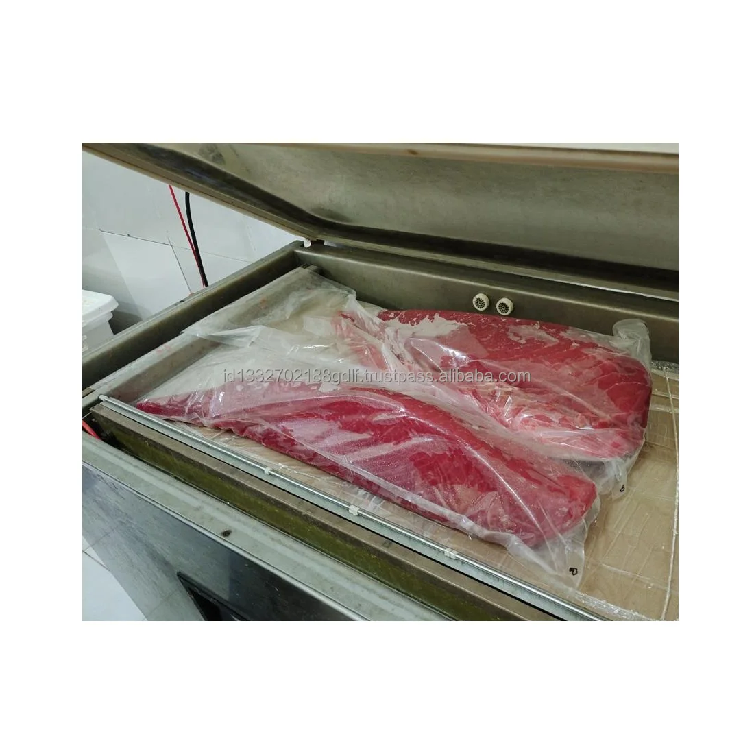 Wholesale Indonesian Supplier 10kg/Pack Frozen Tuna Saku Yellowfin Tuna Steak in Low Price