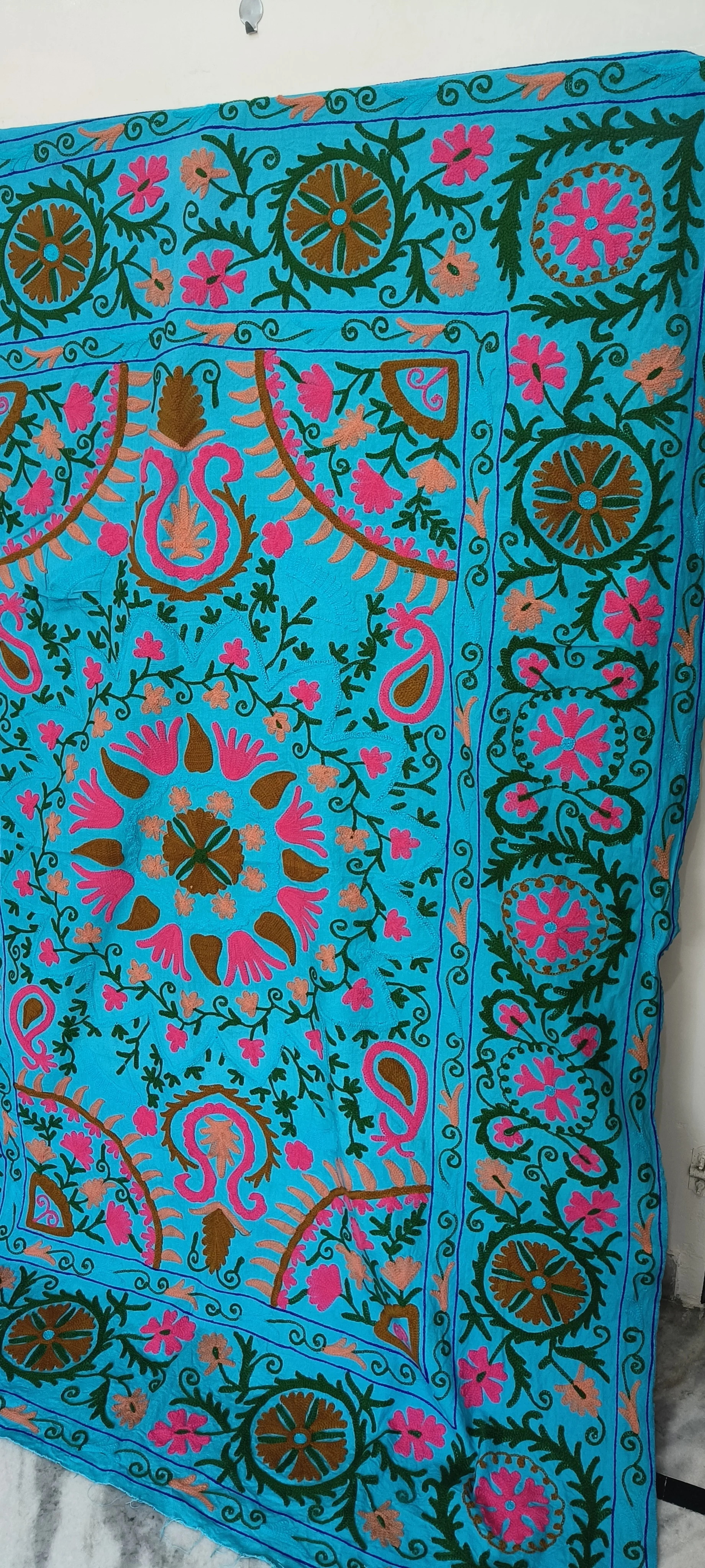 Good Quality Trending Handmade Embroidered Indian  Suzani Wall Hanging Tapestry For Home Decor