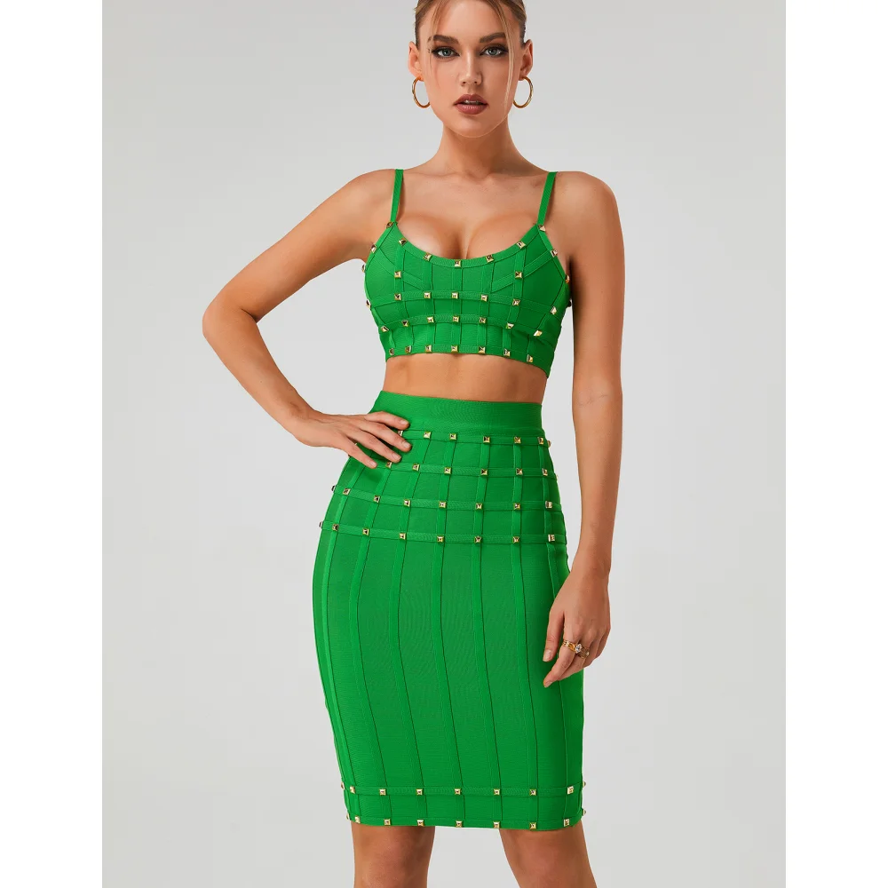 Fashionable and sexy sleeveless V-strap slimming hot girl top + metallic tight skirt slimming birthday party 2-piece suit