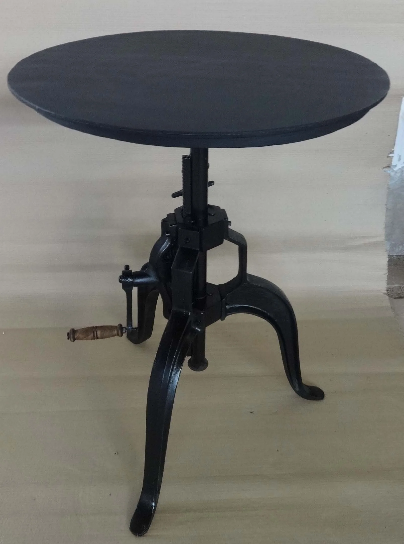 Cast Iron Hand Adjustable Crank Mechanism  Dining  Round Mango Wood Top Cafe Restaurant Table