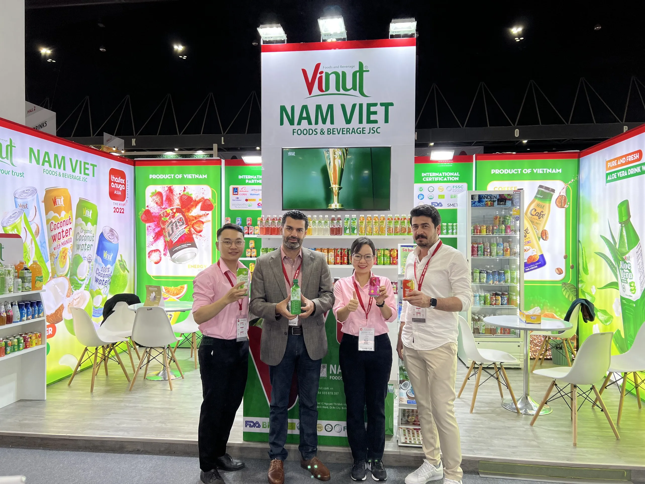 200ml Can Tin VINUT Organic Coconut Cream for Cooking with 17-19% Fat Vietnam Manufacturer and Farm Organic Coconut milk