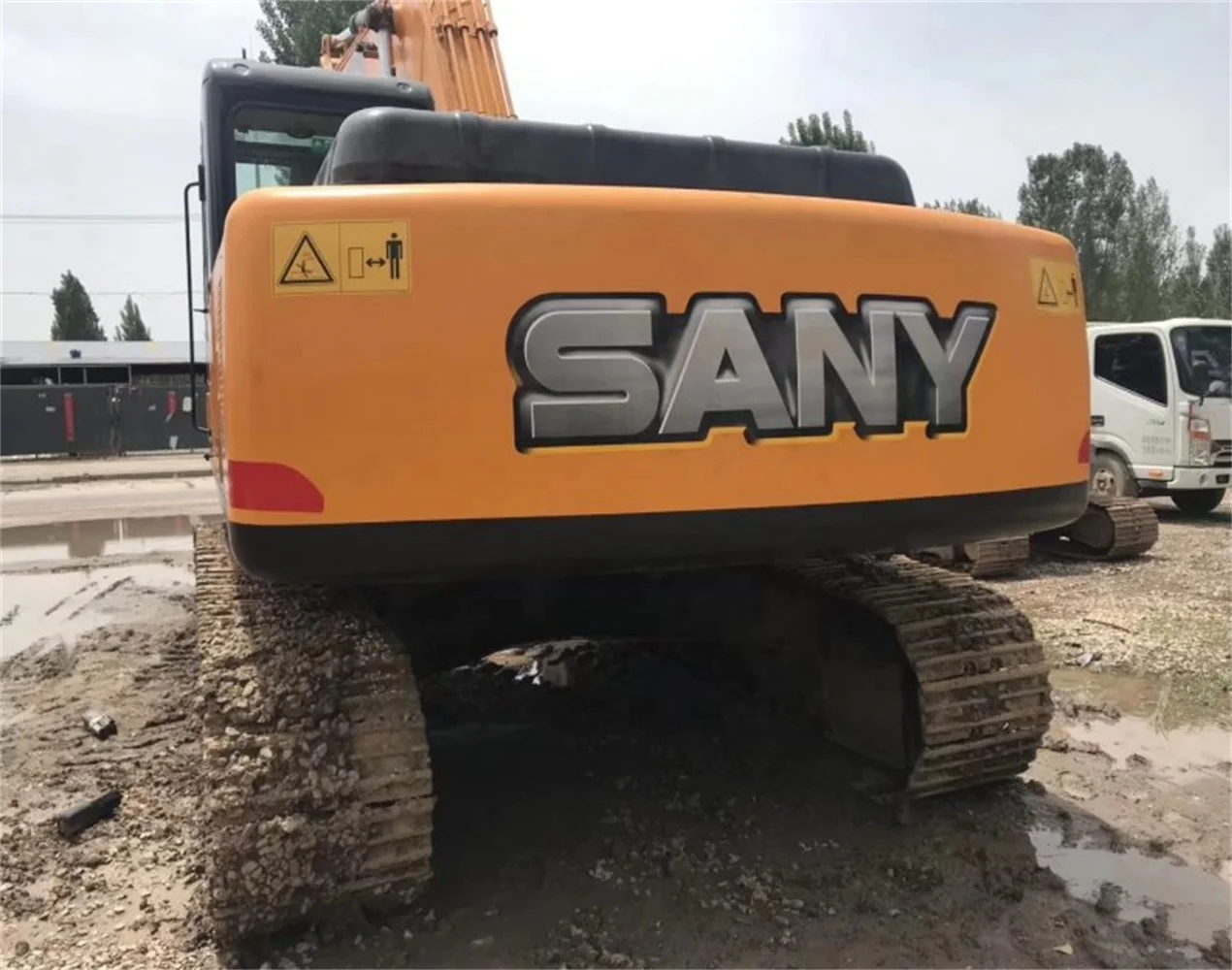 Used Heavy Duty Sany Sy135 Sy235 Hydraulic Crawler Excavator for construction