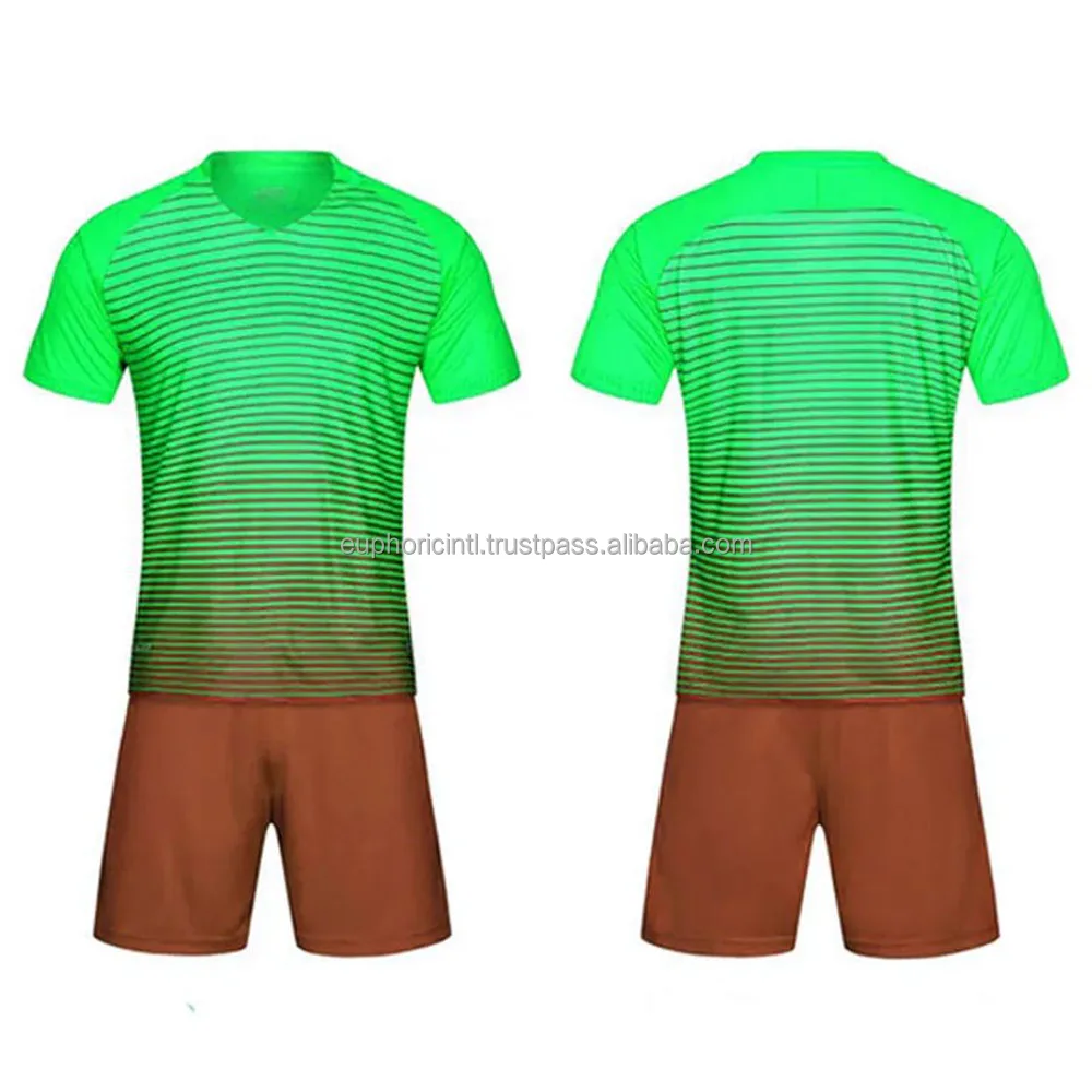 High Quality Football Soccer Wear Set Adult Sublimation Football Jersey Polyester Fabric Men Breathable Soccer Uniform