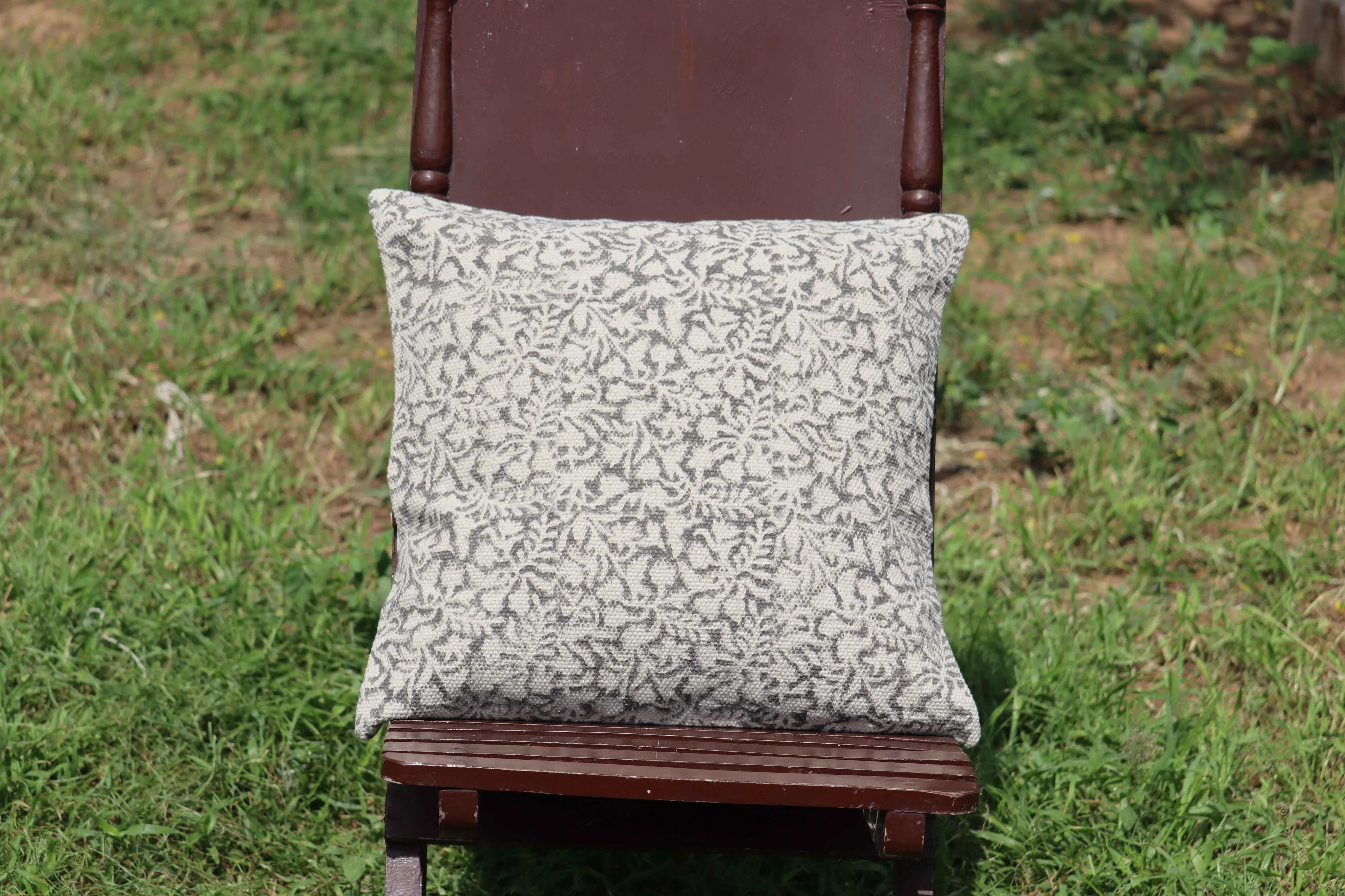 Beautiful Design Cushion Covers With Great Embroidery Work and Design and Best for Sofa Bed Outdoor Decoration Cushion Covers