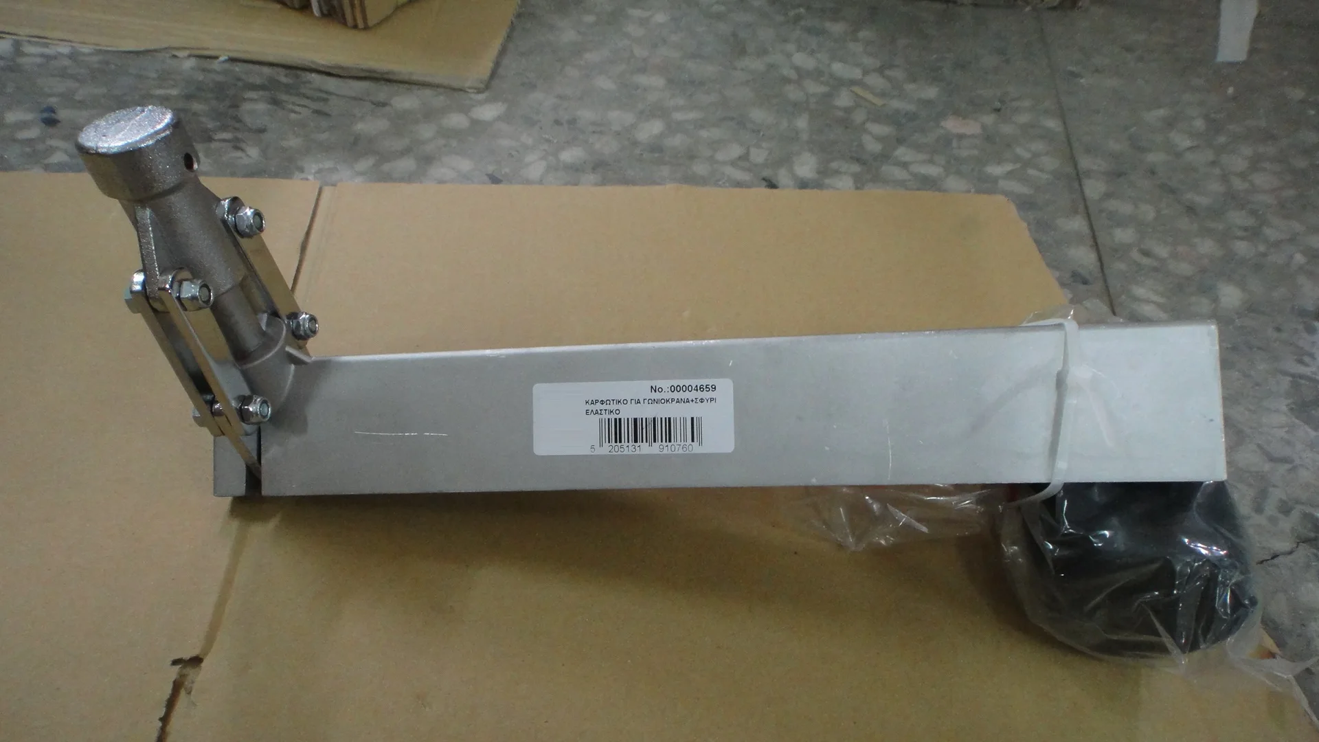 Corner bead Clincher with Rubber Mallet