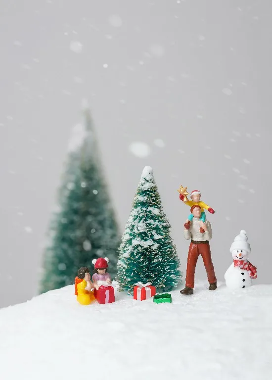 [2.9] Christmas Character Terrarium Miniature Dollhouse Accessories Figurines Made of Resin