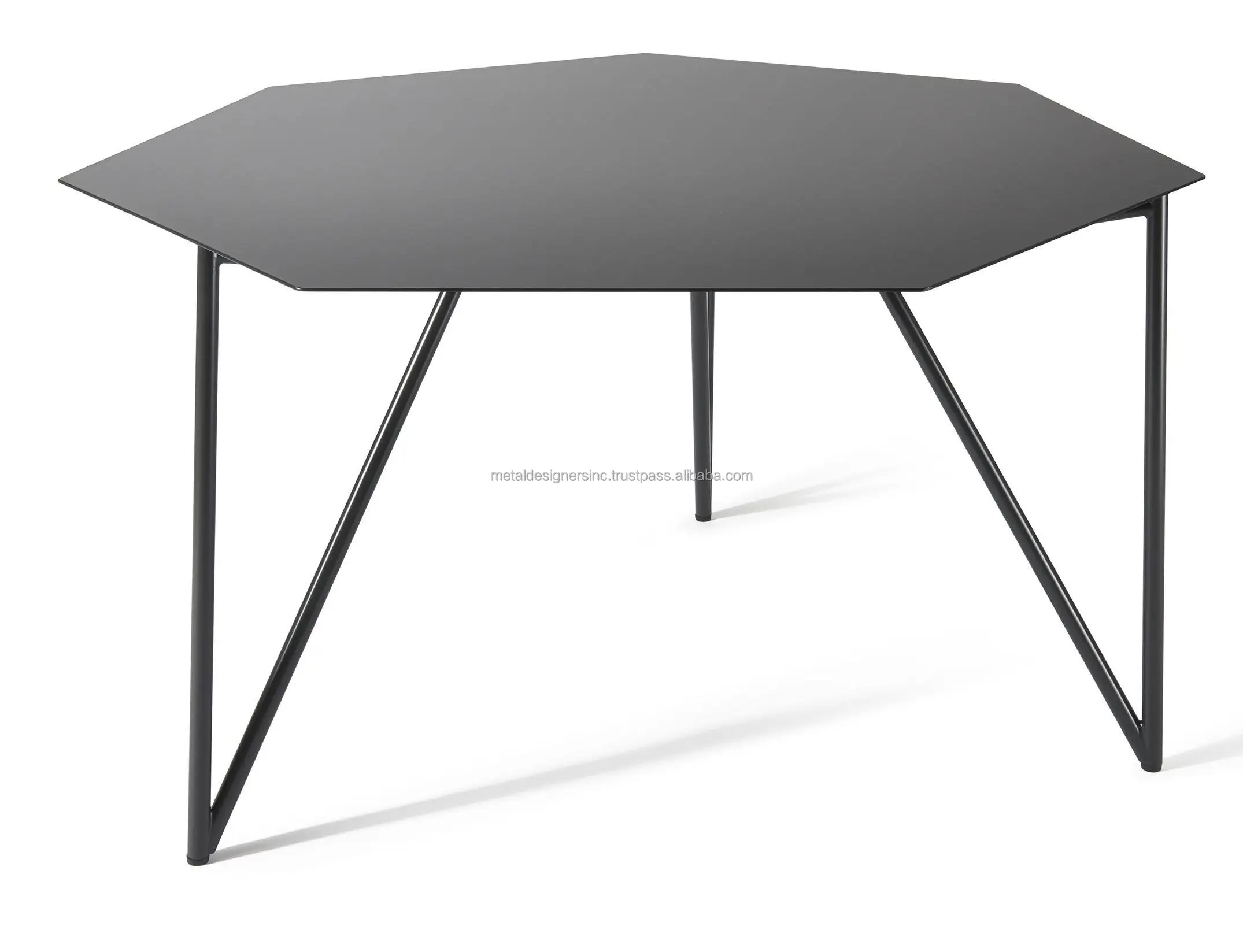 Стол из листового металла с тремя ножками простой и уникальный дизайн различными деревенскими серыми черными другими отделками