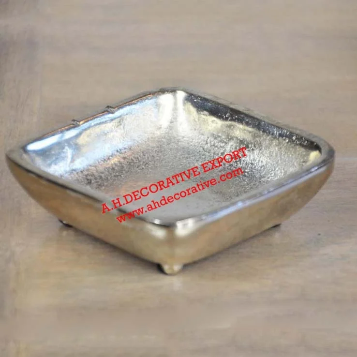 Customized Metal Boat Shape Table Top Tray for Hotel/Bar/Restaurant Unique Boat Metal Tray for Home Metal Boat Flower Bowl