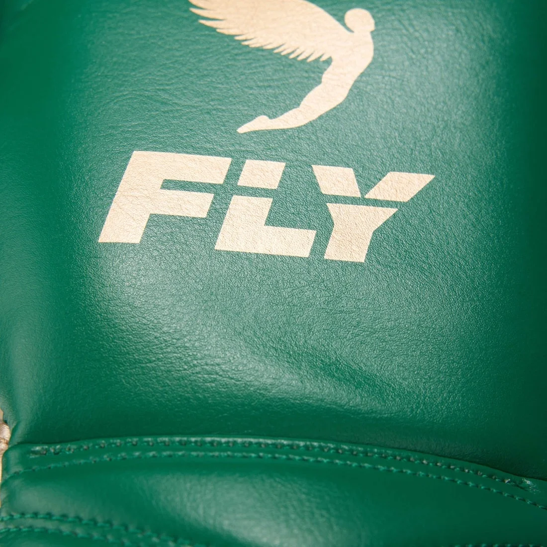 Top Seller Best Quality Leather Super lace Green/Gold Fly Boxing Gloves Professional Martial Arts Training Fly Boxing Gloves