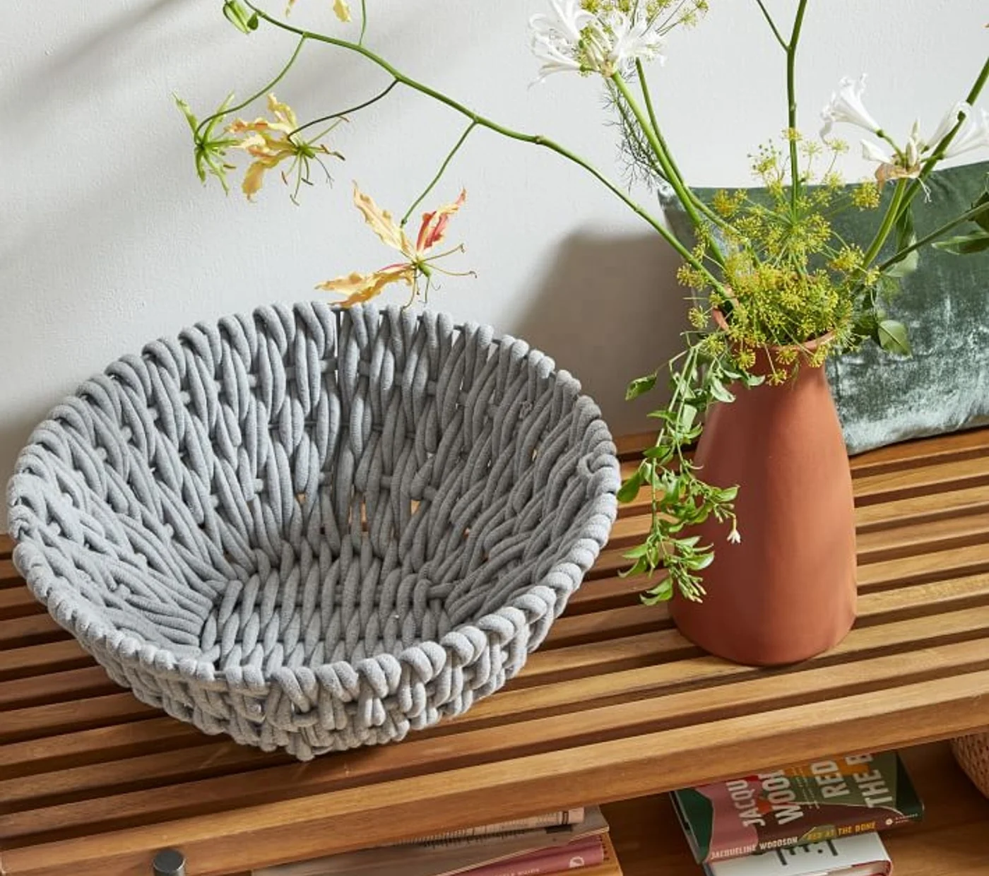 High Demanding best Modern Metal Ceramic clay Texture Flower Vases Home Decorative customise Made India At Reasonable Price