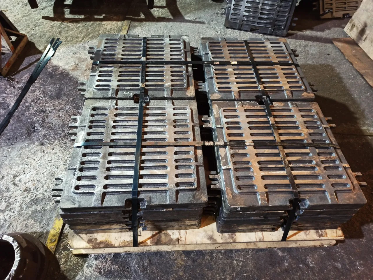 Vico Vietnam Cement Making Machinery Cement Industry Cooler Grate Plates Wearing Plates for Grate Cooling Equipment