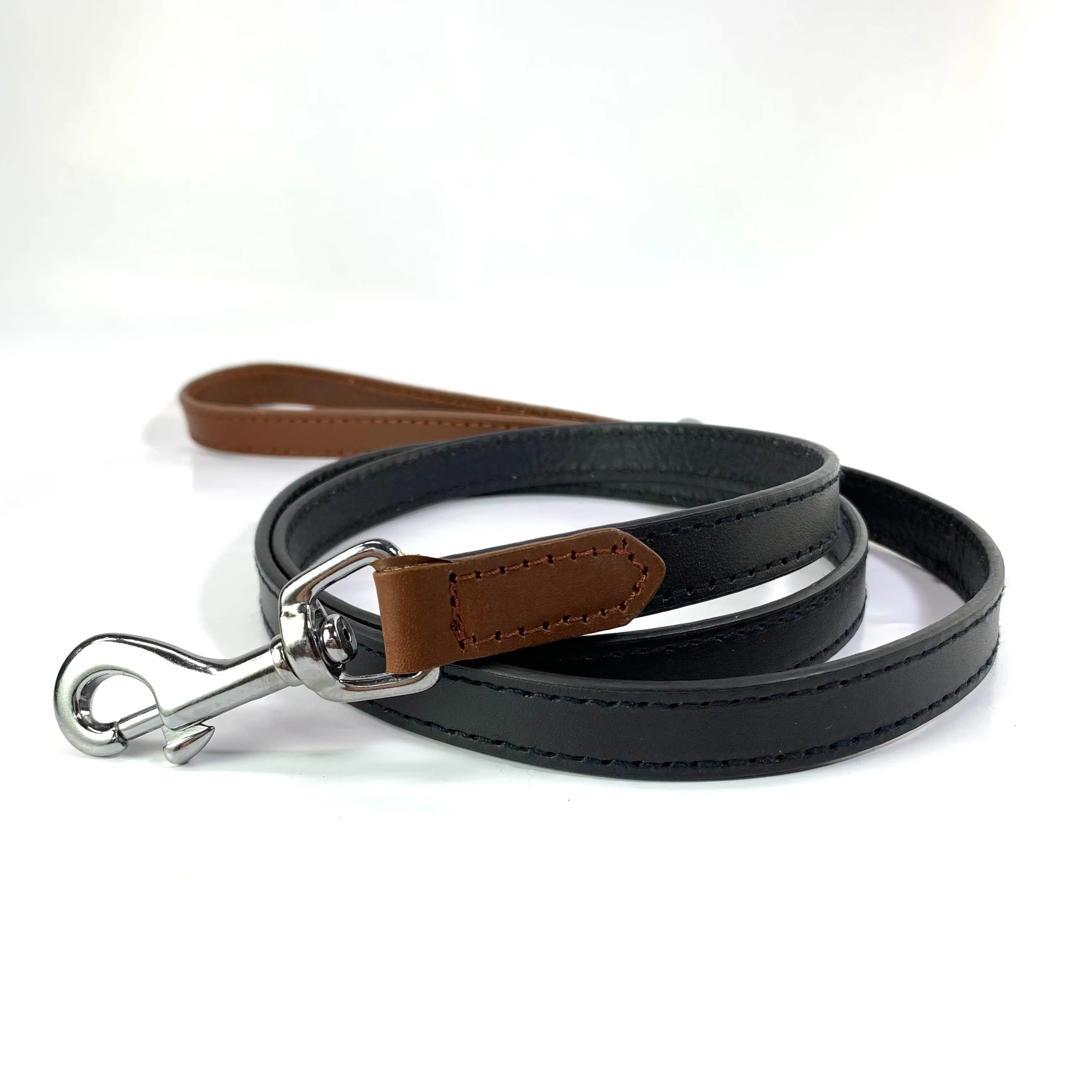 Medium size and 360 hook for leather dog collar and leash
