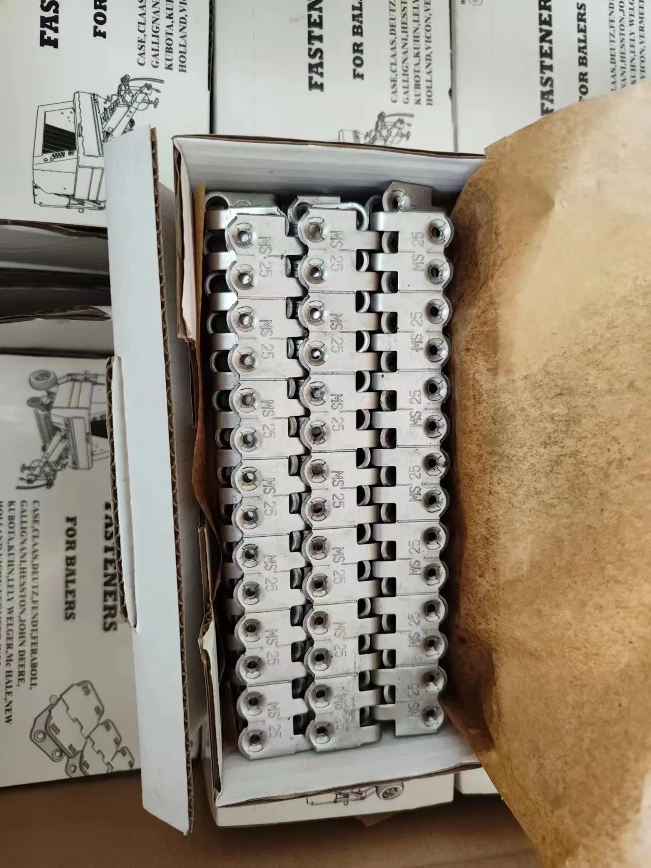 MS 25 Round baler fasteners Conveyor belt fasteners   for baling machines.