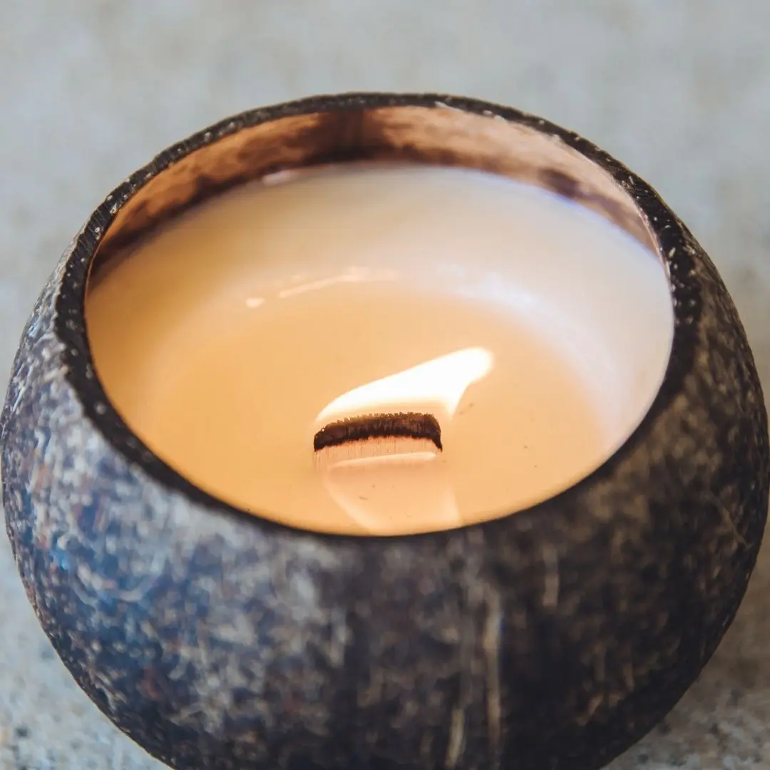 Coconut Shell Scented Candle Holder OEM ODM Competitive Price Warehouse Handmade Natural Coconut Bowl With Candle Hathailacquer