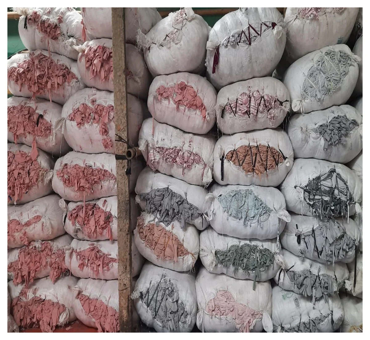 BEST QUALITY  MIXED COLOR KNIT FABRIC WASTE OR RAGS 100% COTTON FROM BANGLADESH FABRICS SCRAP