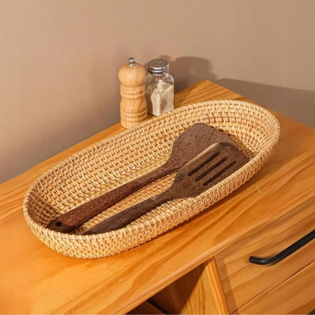 Bakery Organizer Rattan Oval Basket Hand Woven Handicraft Minimal Serving Trays Rustic Decoration for Kitchen and Restaurant
