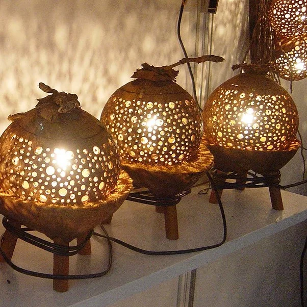 New design Natural coconut shell lamp candle holders / coconut tealight holder Made in Vietnam