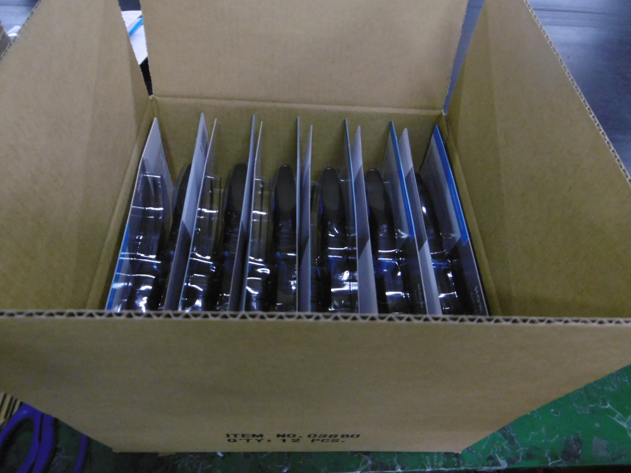 Professional DuraGrip handle Linoleum Knife