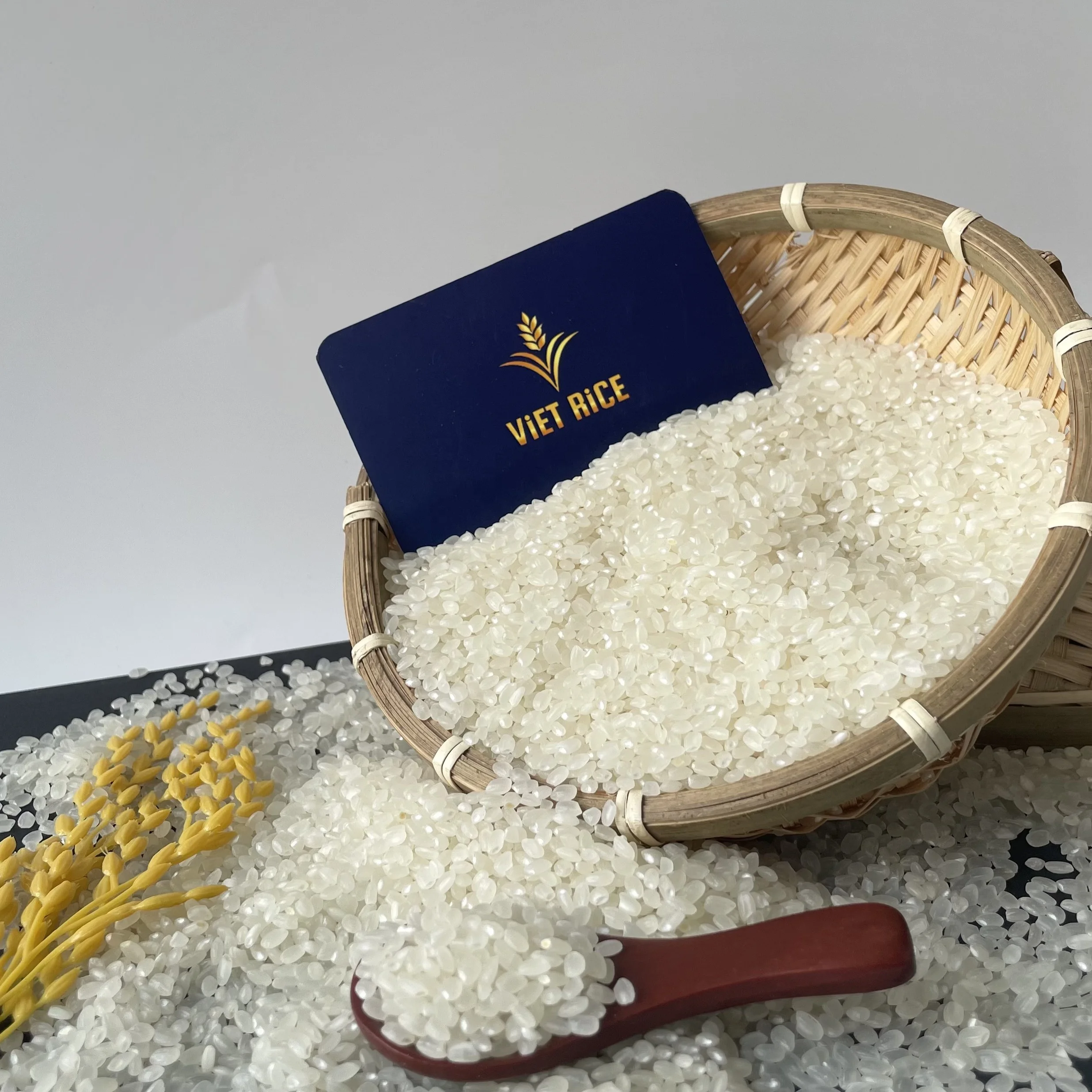 Short grain white rice - JAPONICA RICE 5% broken Need to buy rice in bulk Please contact us to get the best quote