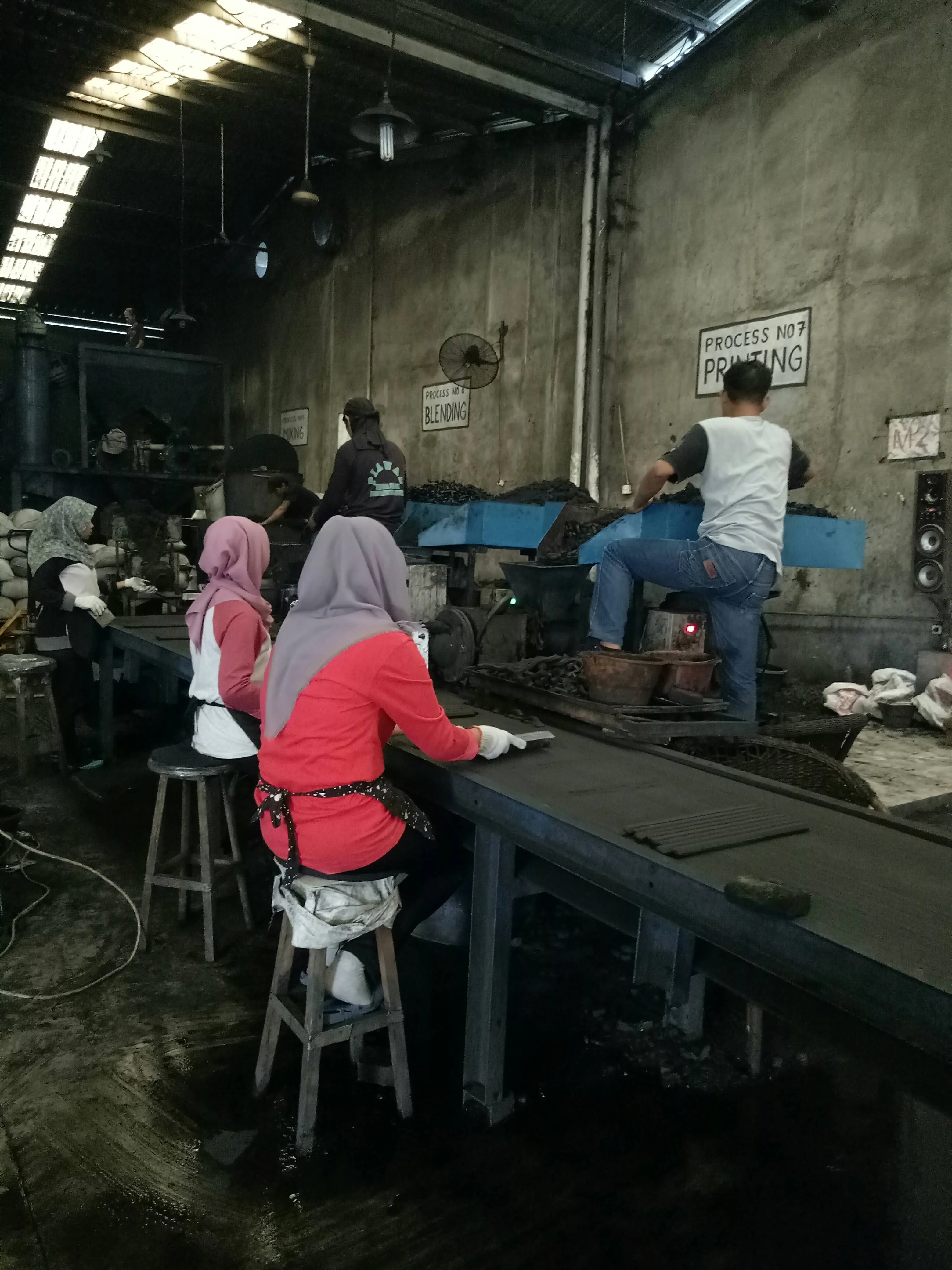 NATURAL COCONUT SHELL Best Quality Natural Coconut Charcoal From Indonesia