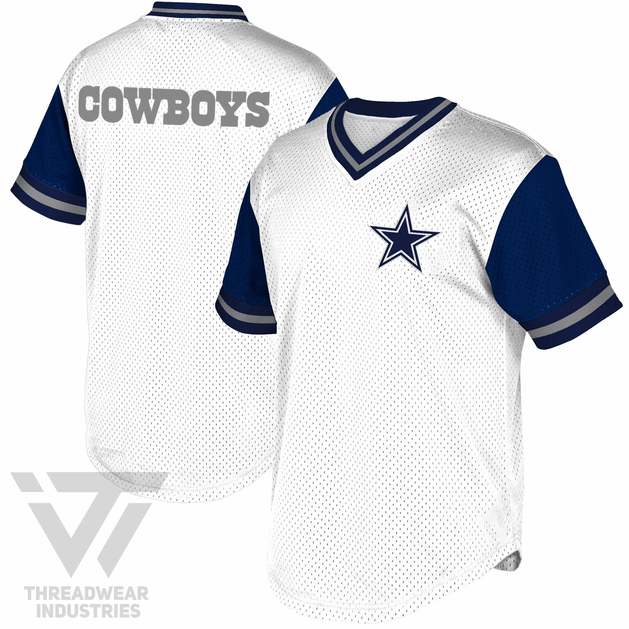 Футболка с V-образным вырезом и вышивкой