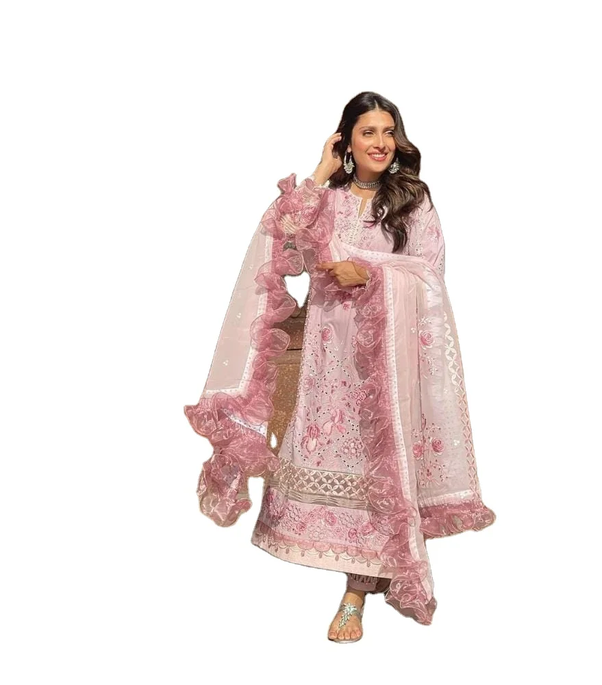 Latest  Wholesale Pakistani embroidered women wedding wears customized color size best stitching quality