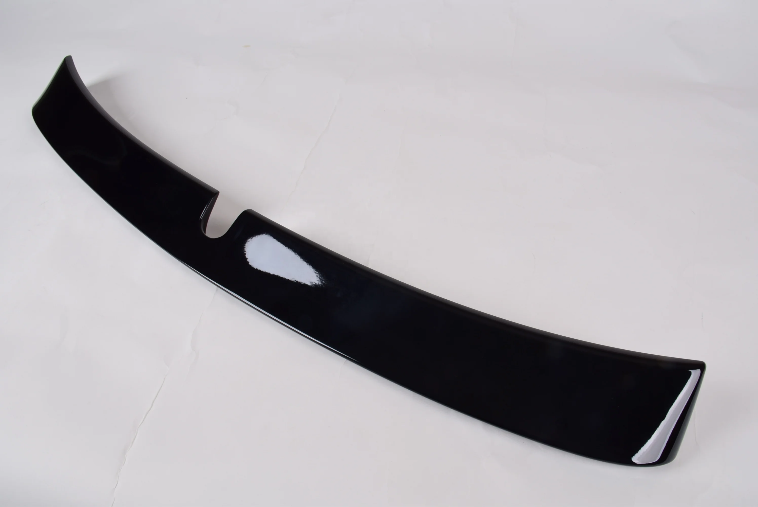 Глянцевый черный спойлер для крыши LORINSER STYLE ABS BENZ W211