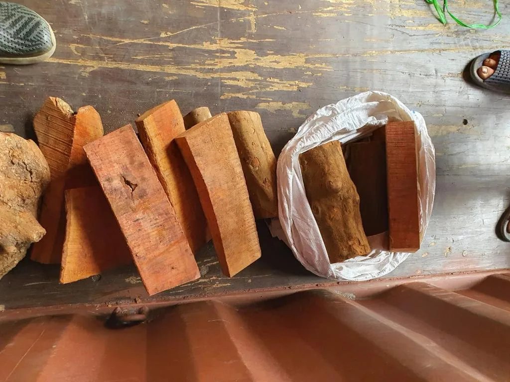 Натуральная древесина из личи/акации по лучшей цене длительное время горения Бездымная натуральная