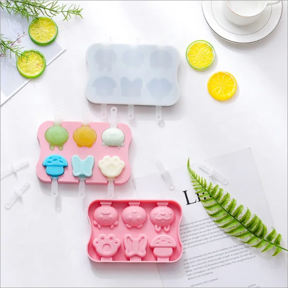 Amazing 6 Cavities Homemade DIY Reusable Silicone Cartoon Shaped Ice Cream Pop Maker Mold with Lids and Wooden Sticks