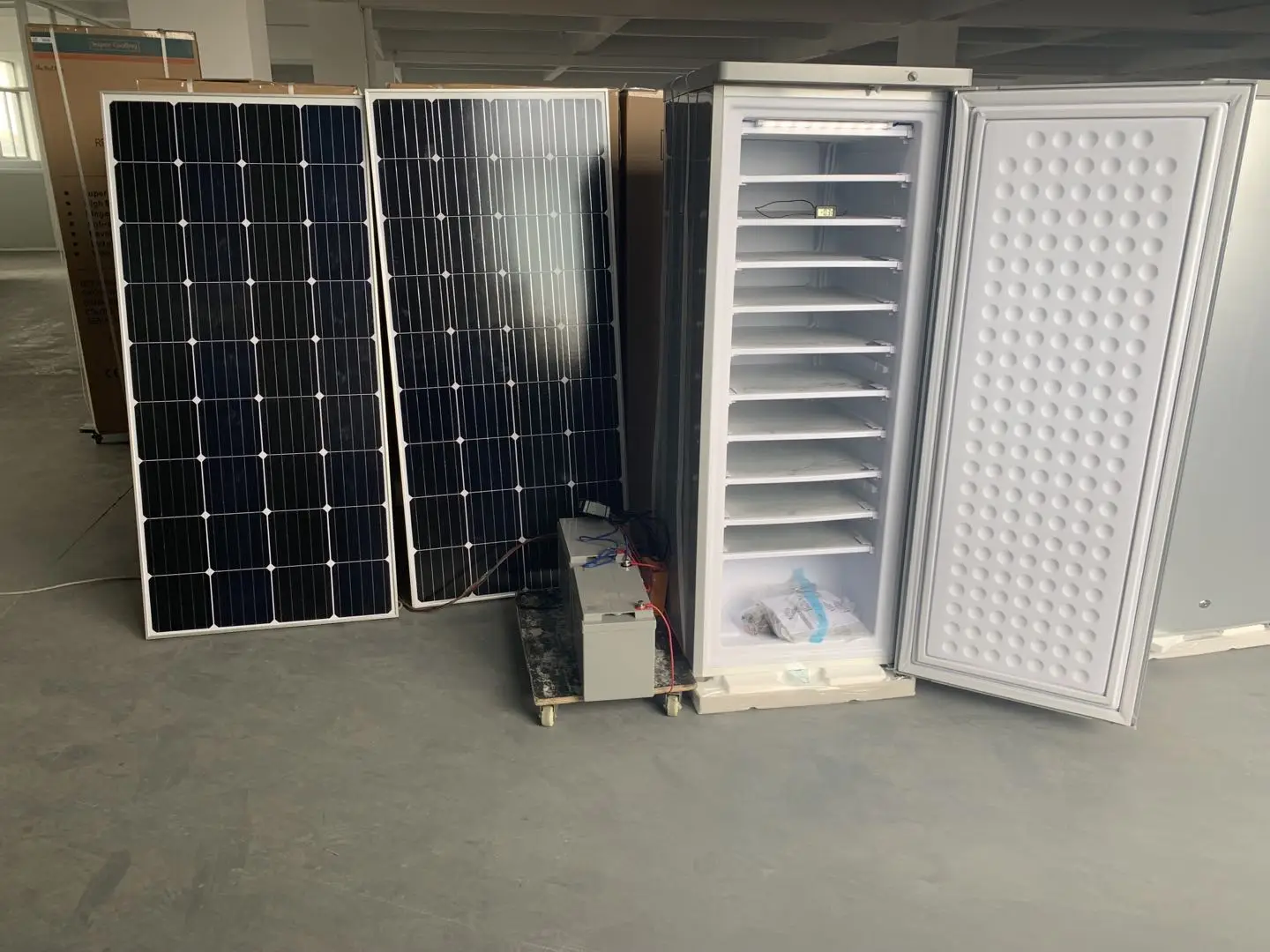BD-198 198liter DC 24V  solar ice maker  commercial 60kg-70kg upright freezer