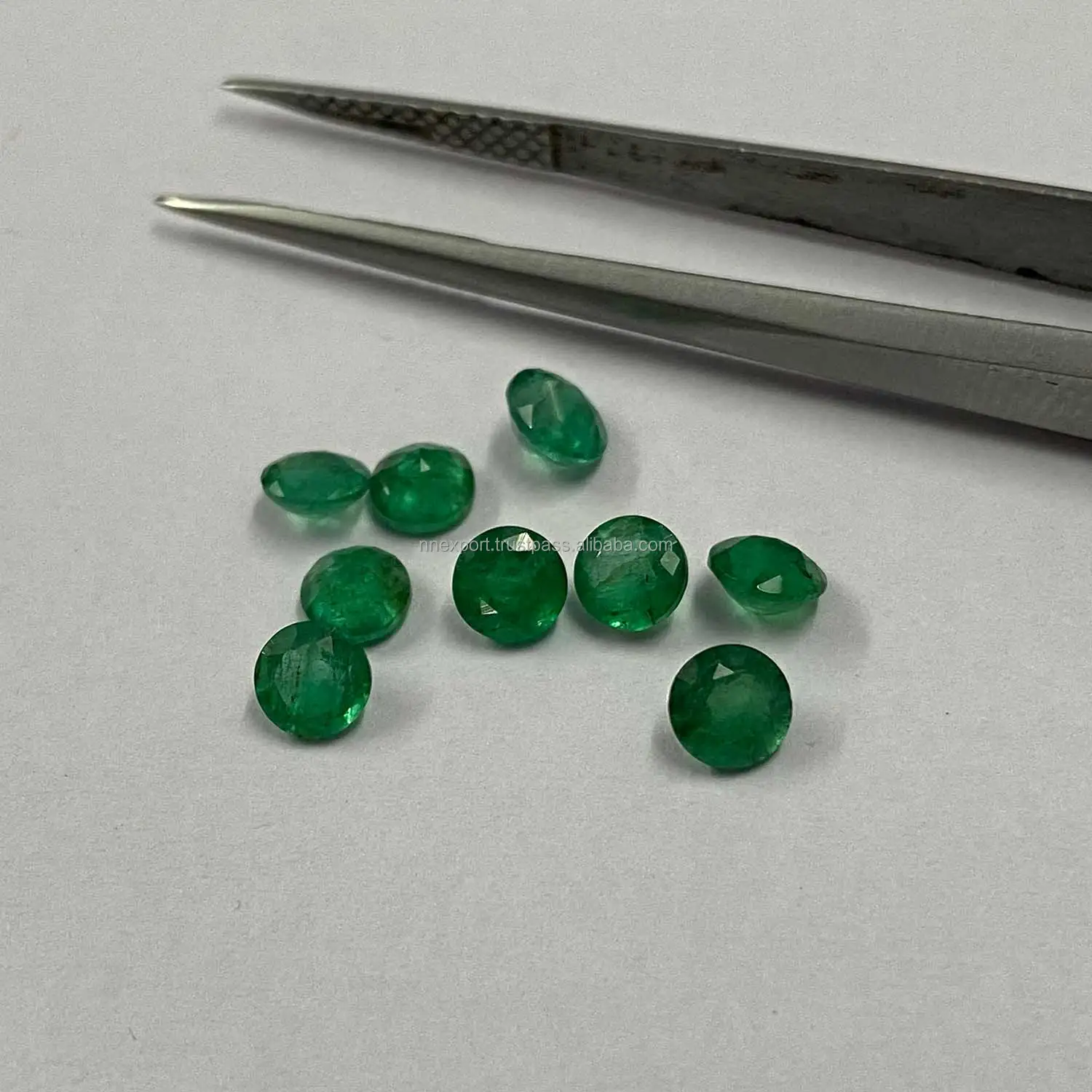 AAA Quality Best Selling Natural Zambian Emerald Faceted 4mm Round Cut Loose Gemstone From Manufacturer Supplier