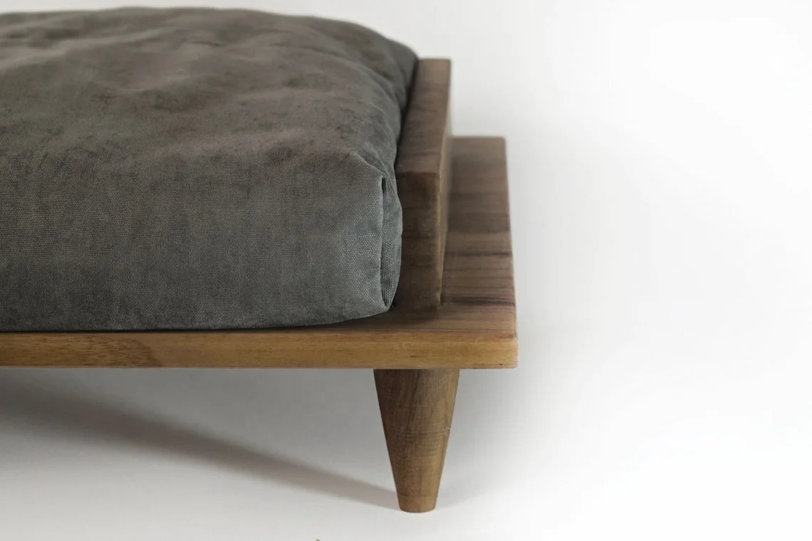 High quality hot selling comfortable handmade cat and dog wooden bed made in Viet Nam