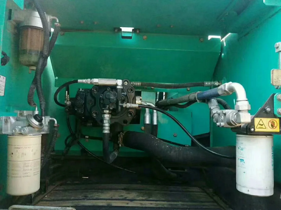 Original Japan Kobelco SK260D excavator 26ton large excavator sk260 sk210 sk250 sk200 Used excavators in good condition in stock