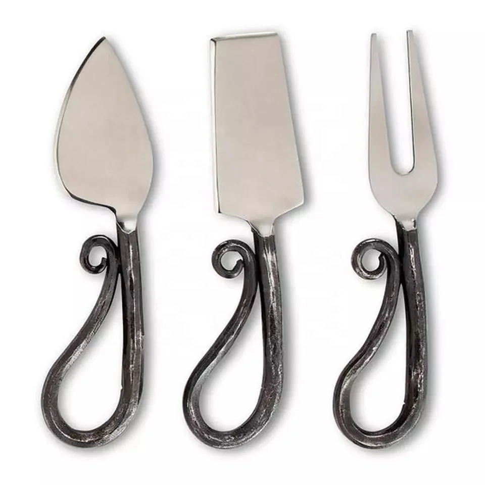 Cutlery Set For Salad Server With Uncommon And shapeliness Metal Wire Design Handle unique luxury look cutlery