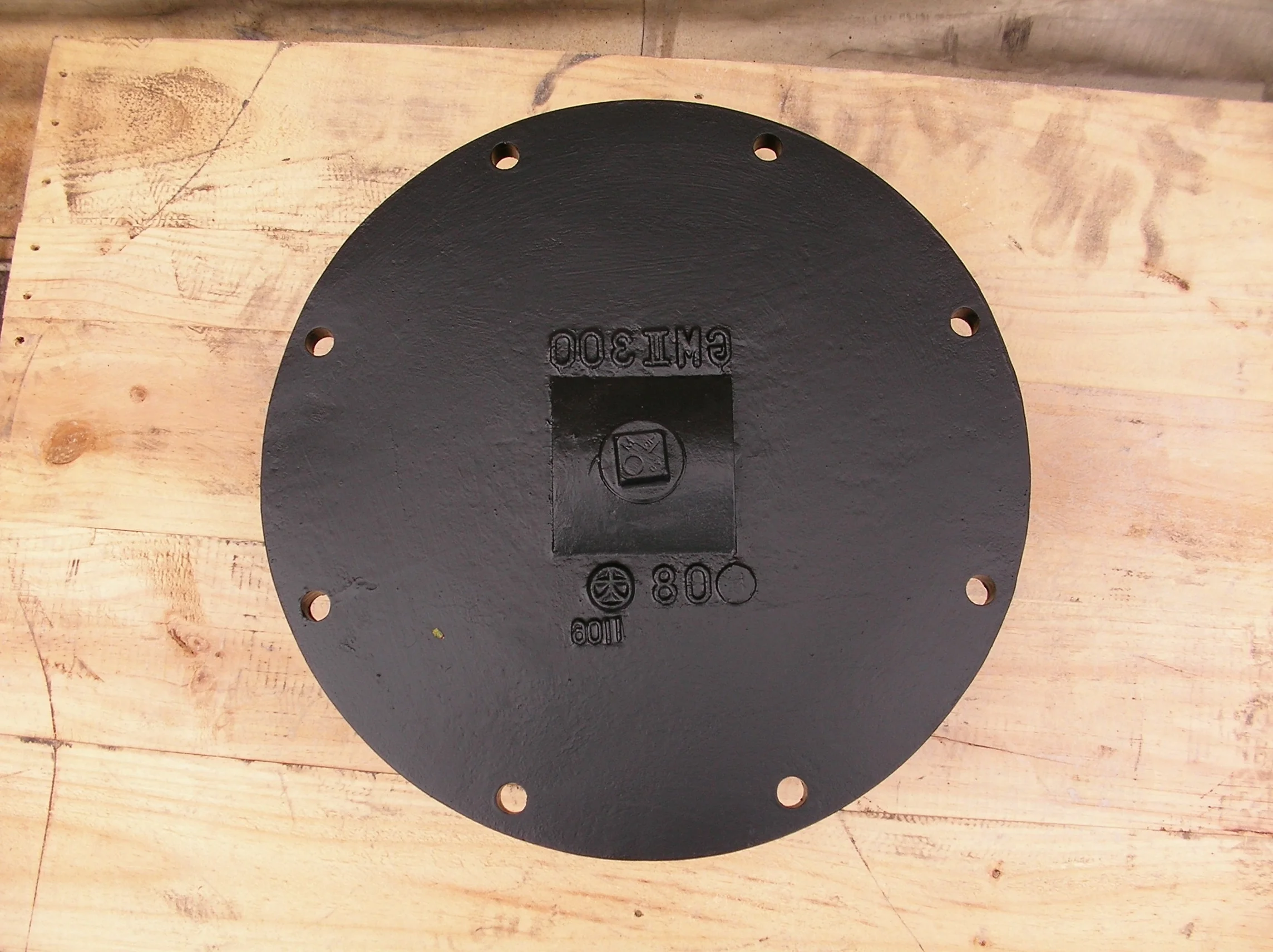 OEM service nodular cast iron tank or gas station manhole cover casting JIS standard customized accept