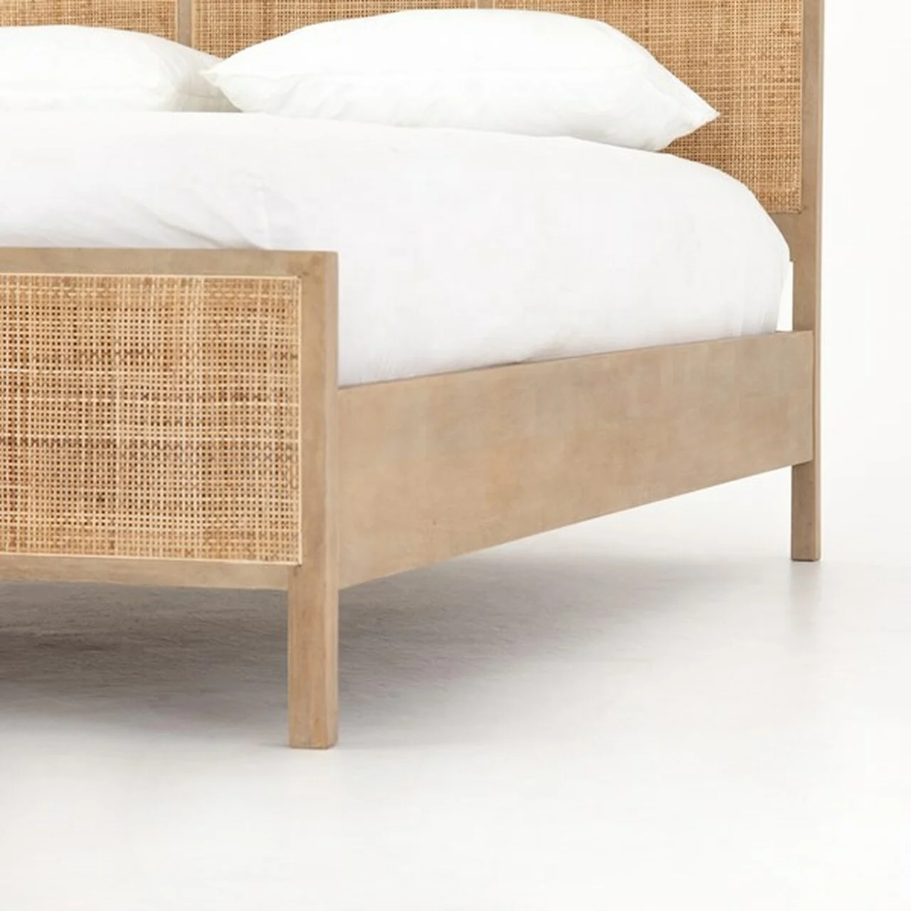 Vintage Industrial Rattan Cane King Size Bed Indian Jodhpur King Queen Size Bed Frame & Headboard Modern Rattan Cane Furniture