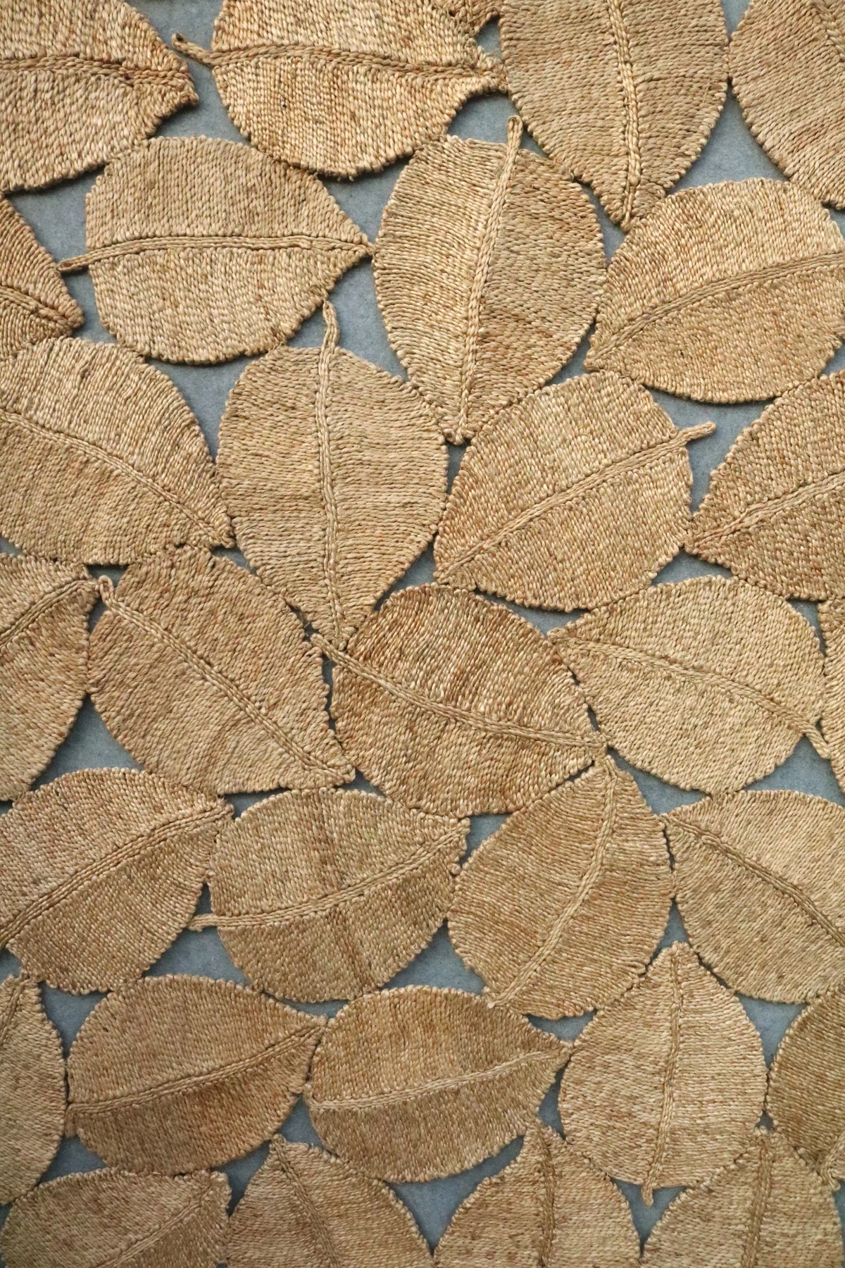 Modern Hemp Jute Rug Handcrafted Leaf-Shape Design for Home Kitchen Office Dining Room Hallway Washable Available Oval Pattern